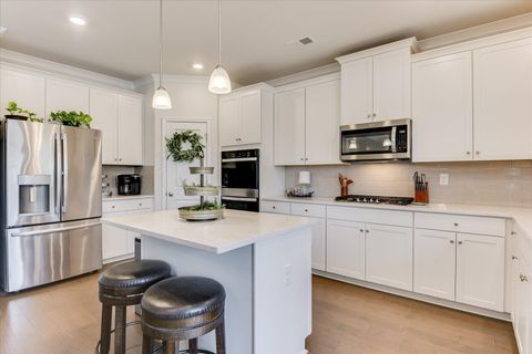 Tiny photo for 422 Yaun Road, North Augusta, SC 29841 (MLS # 222156)