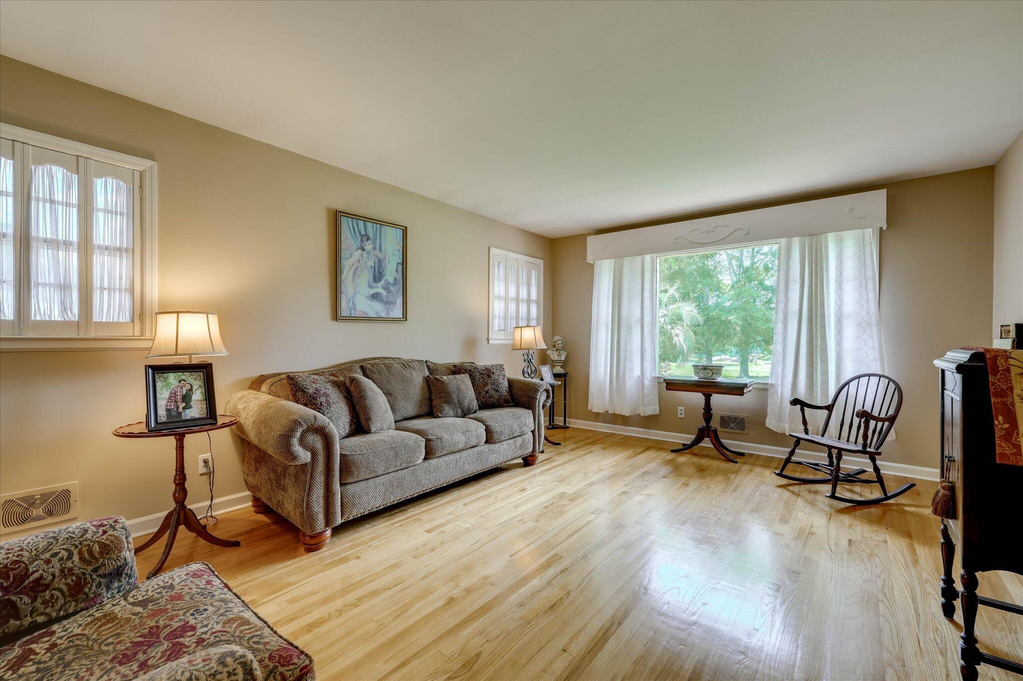 113 Midland Drive