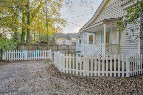 Tiny photo for 240 Chesterfield Street N, Aiken, SC 29801 (MLS # 221325)