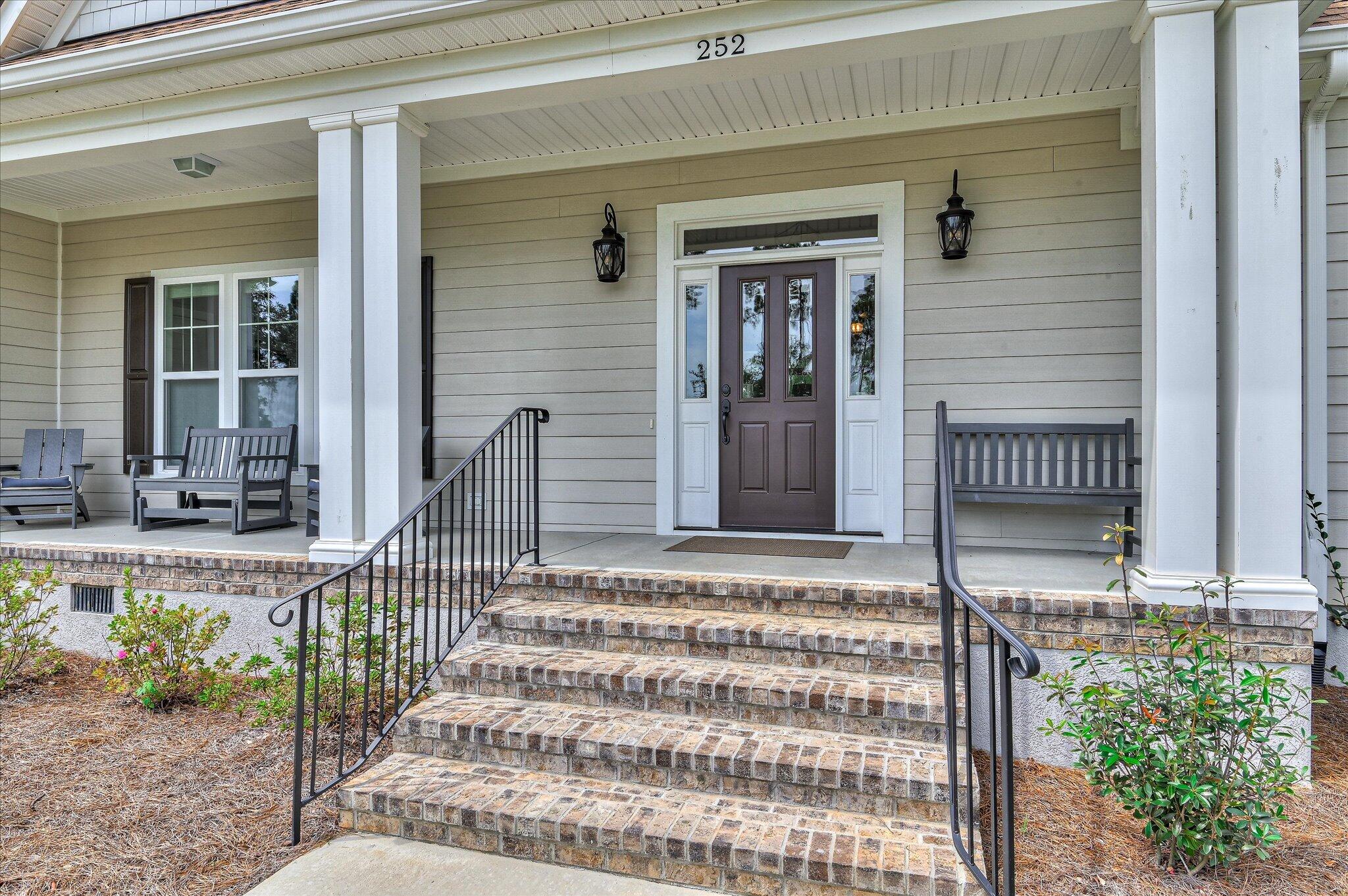 252 Paddock Clb Parkway