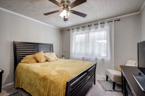 Tiny photo for 707 Oriole Street, Aiken, SC 29803 (MLS # 219910)