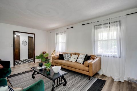 Tiny photo for 707 Oriole Street, Aiken, SC 29803 (MLS # 219910)