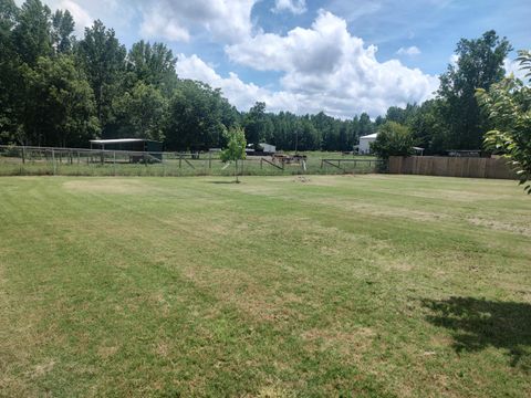 Tiny photo for 11 Summerfield Court, Trenton, SC 29847 (MLS # 217943)