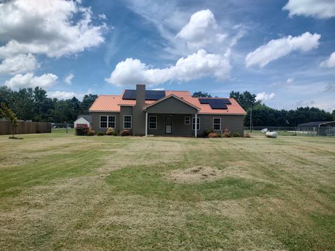 Tiny photo for 11 Summerfield Court, Trenton, SC 29847 (MLS # 217943)