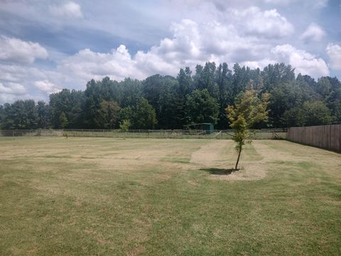 Tiny photo for 11 Summerfield Court, Trenton, SC 29847 (MLS # 217943)