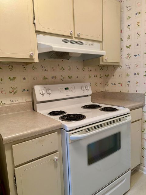 Tiny photo for 327 Laurens Street #E - 10, Aiken, SC 29801 (MLS # 220290)