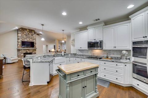 Tiny photo for 107 Stonebridge Loop, Mccormick, SC 29835 (MLS # 219215)