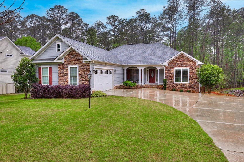 Photo for 107 Stonebridge Loop, Mccormick, SC 29835 (MLS # 219215)