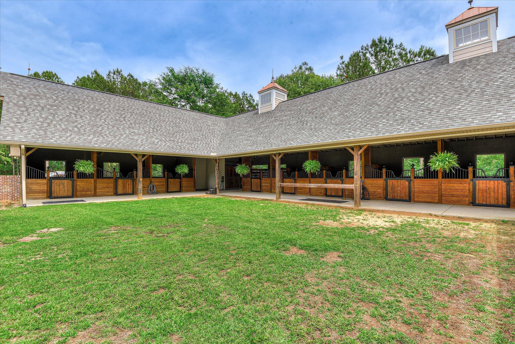 1023 Clear Creek Court