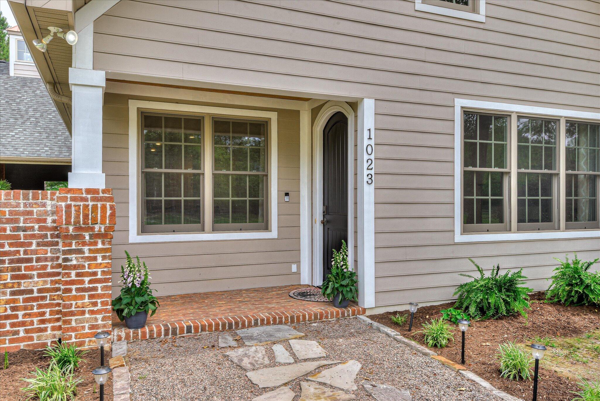 1023 Clear Creek Court