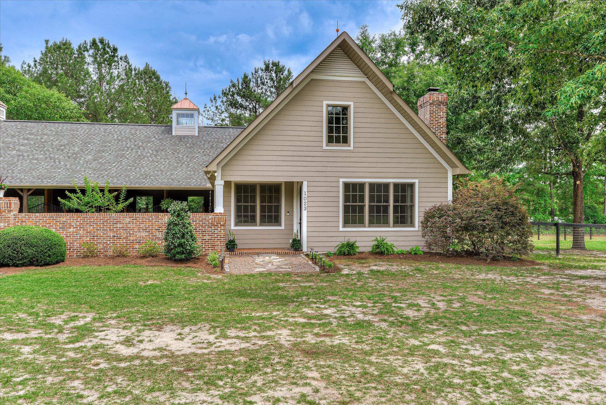 1023 Clear Creek Court