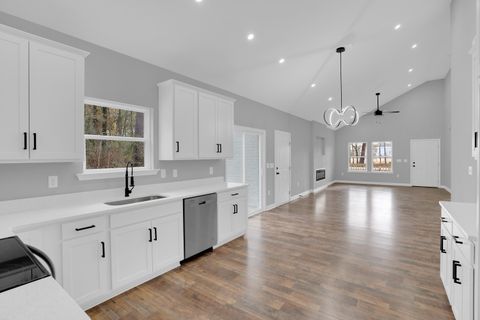 Tiny photo for 2109 Harlem Street, Columbia, SC 29209 (MLS # 220966)