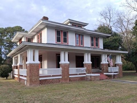 Photo of 307 N Lee Street, Bishopville, SC 29010 (MLS # 222102)