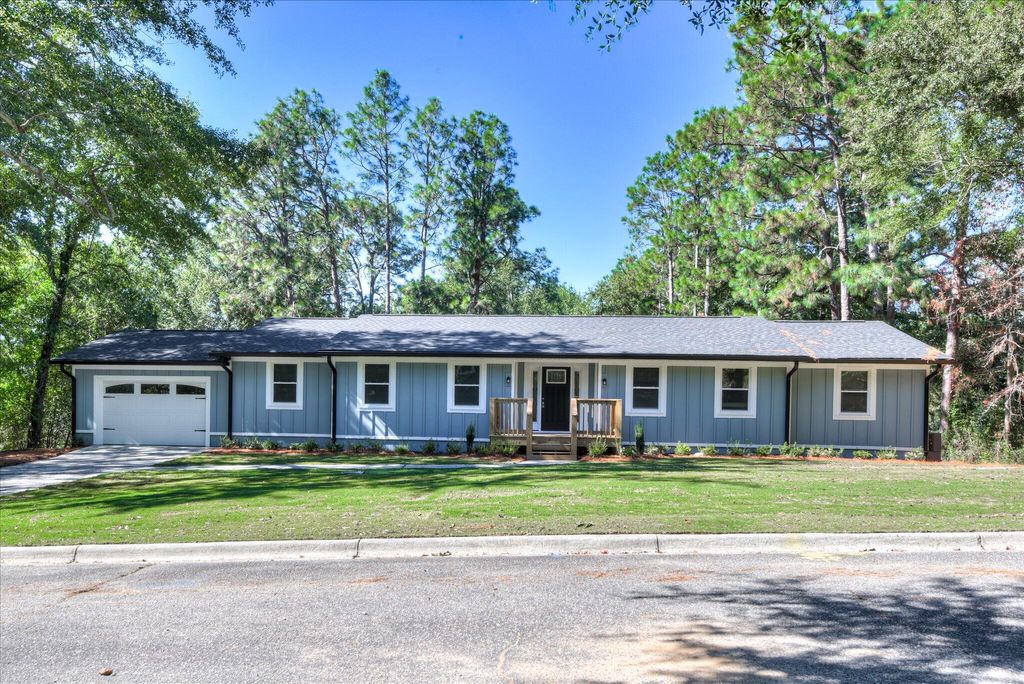 Photo for 141 Kalmia Circle, Aiken, SC 29801 (MLS # 220001)