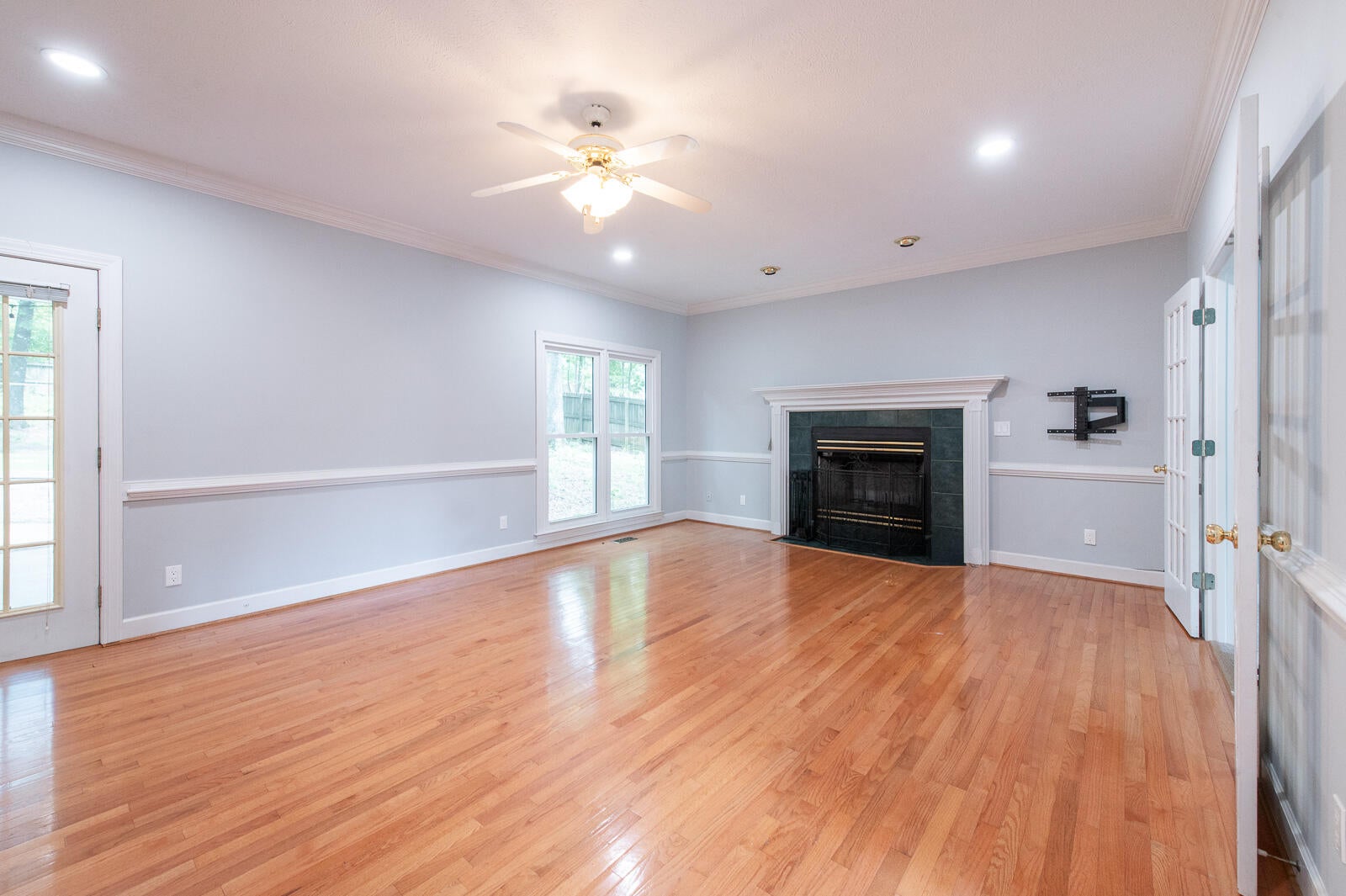 605 Whitewood Way
