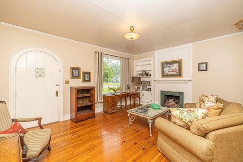 Tiny photo for 423 Columbia Road, Edgefield, SC 29824 (MLS # 217867)