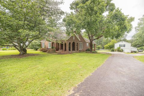 Tiny photo for 423 Columbia Road, Edgefield, SC 29824 (MLS # 217867)