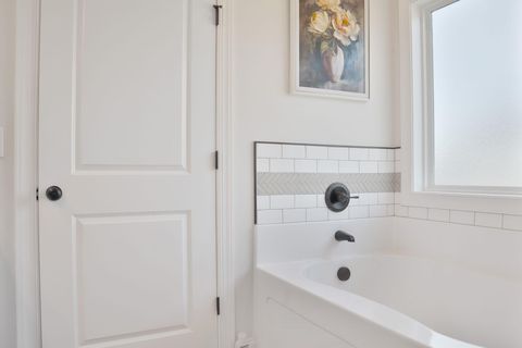 Tiny photo for 510 Annison Pointe Court Ct, North Augusta, SC 29860 (MLS # 220416)