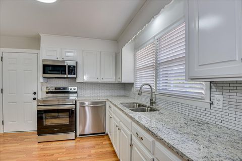 Tiny photo for 318 Main Street, Graniteville, SC 29829 (MLS # 221361)