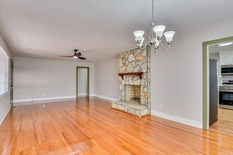 Tiny photo for 318 Main Street, Graniteville, SC 29829 (MLS # 221361)