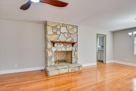 Tiny photo for 318 Main Street, Graniteville, SC 29829 (MLS # 221361)