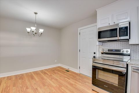 Tiny photo for 318 Main Street, Graniteville, SC 29829 (MLS # 221361)