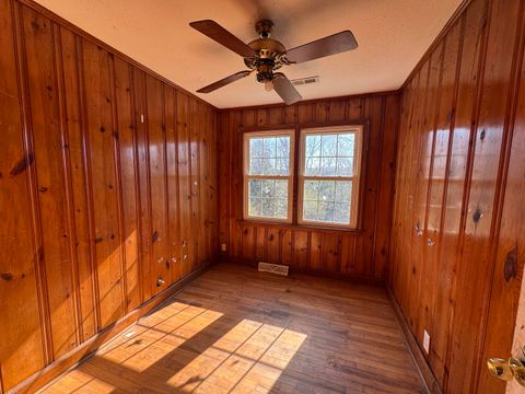 Tiny photo for 404 Columbia Road, Edgefield, SC 29824 (MLS # 221034)