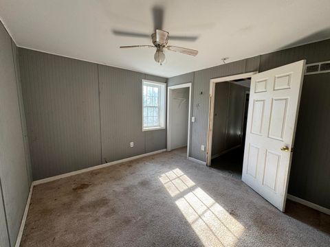 Tiny photo for 404 Columbia Road, Edgefield, SC 29824 (MLS # 221034)