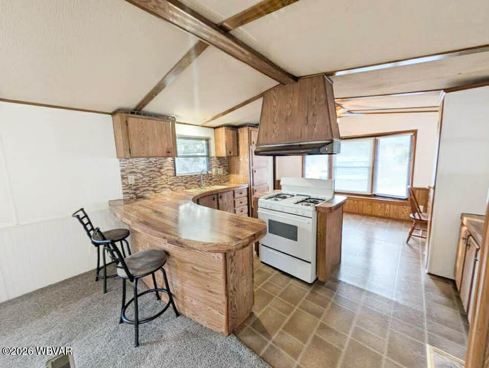 Properties 3 170 PINECREST DRIVE