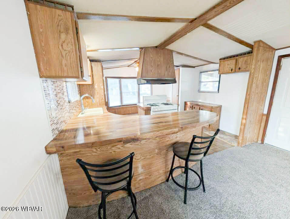 Properties 6 170 PINECREST DRIVE