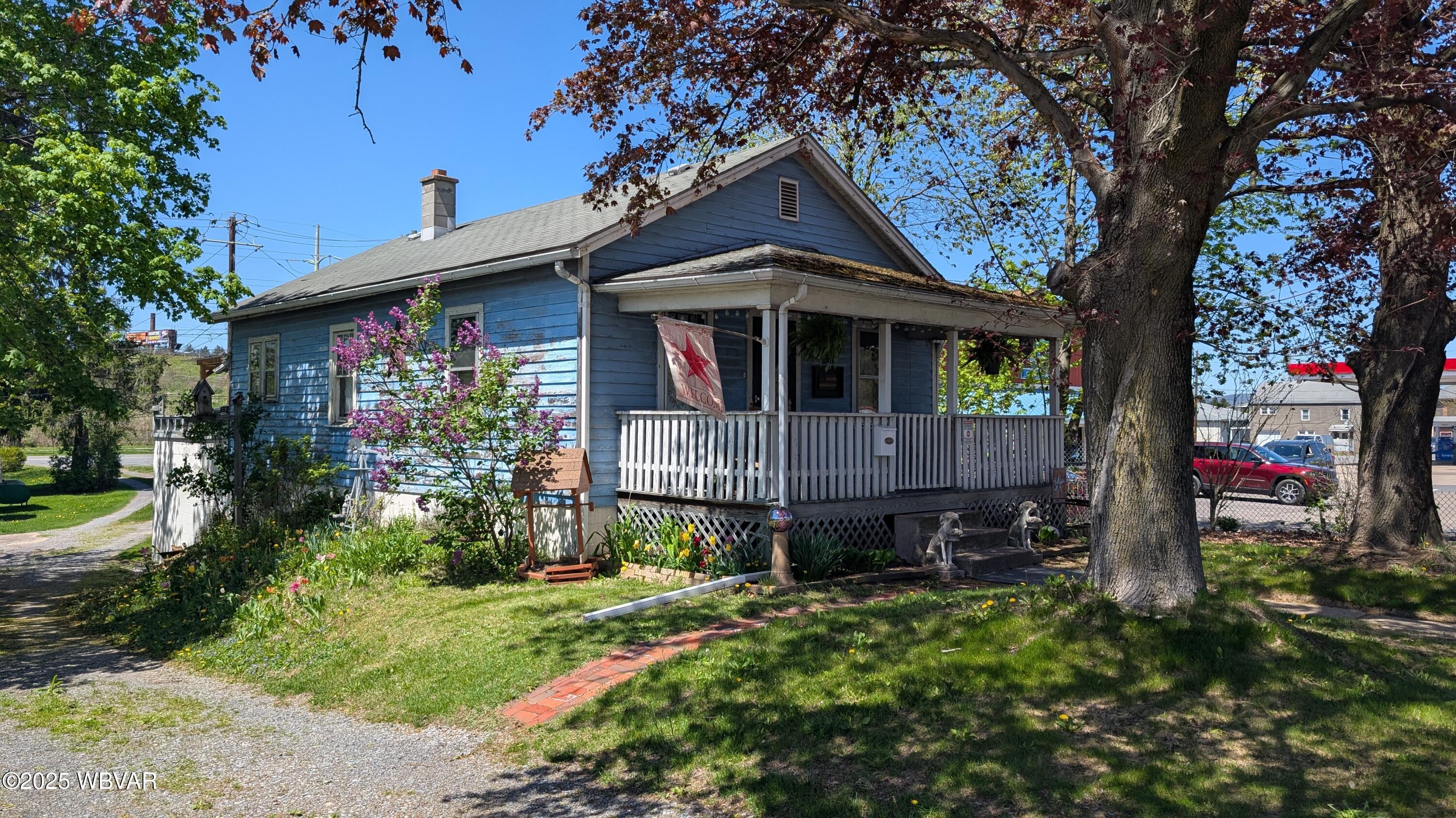 1920 GREEN AVENUE