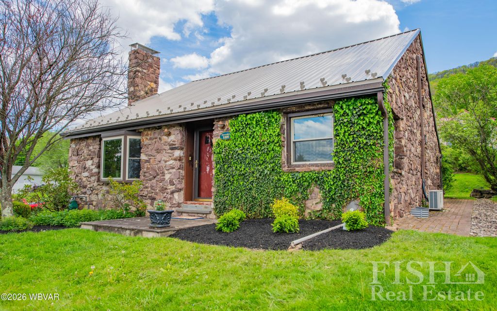 Photo of 1305 W MOUNTAIN AVENUE, Williamsport, PA 17702 (MLS # WB-103823)