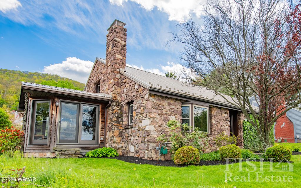 Photo of 1305 W MOUNTAIN AVENUE, Williamsport, PA 17702 (MLS # WB-103823)