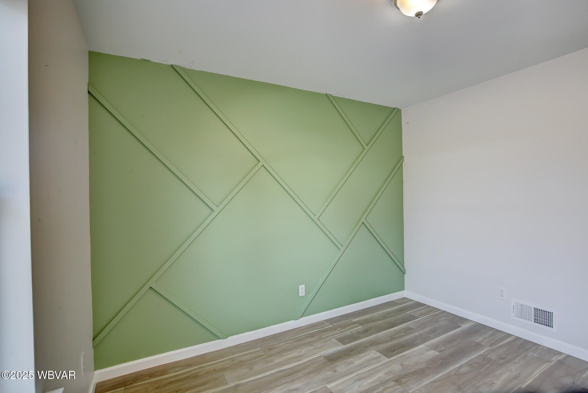 Mill Hall, Pennsylvania 17751, United States, 4 Bedrooms Bedrooms, ,3 BathroomsBathrooms,Residential,Active,94344