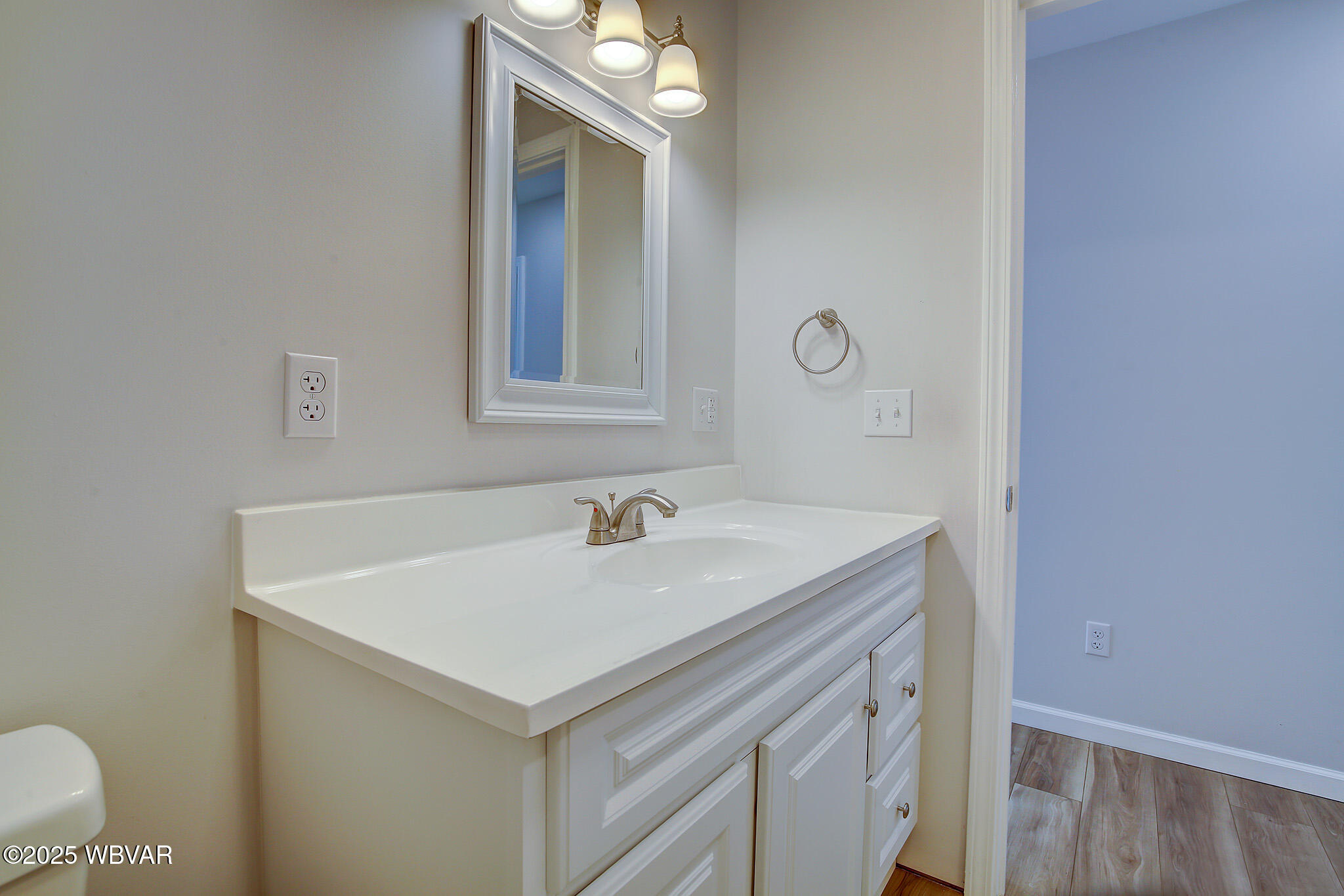 Mill Hall, Pennsylvania 17751, United States, 4 Bedrooms Bedrooms, ,3 BathroomsBathrooms,Residential,Active,94344