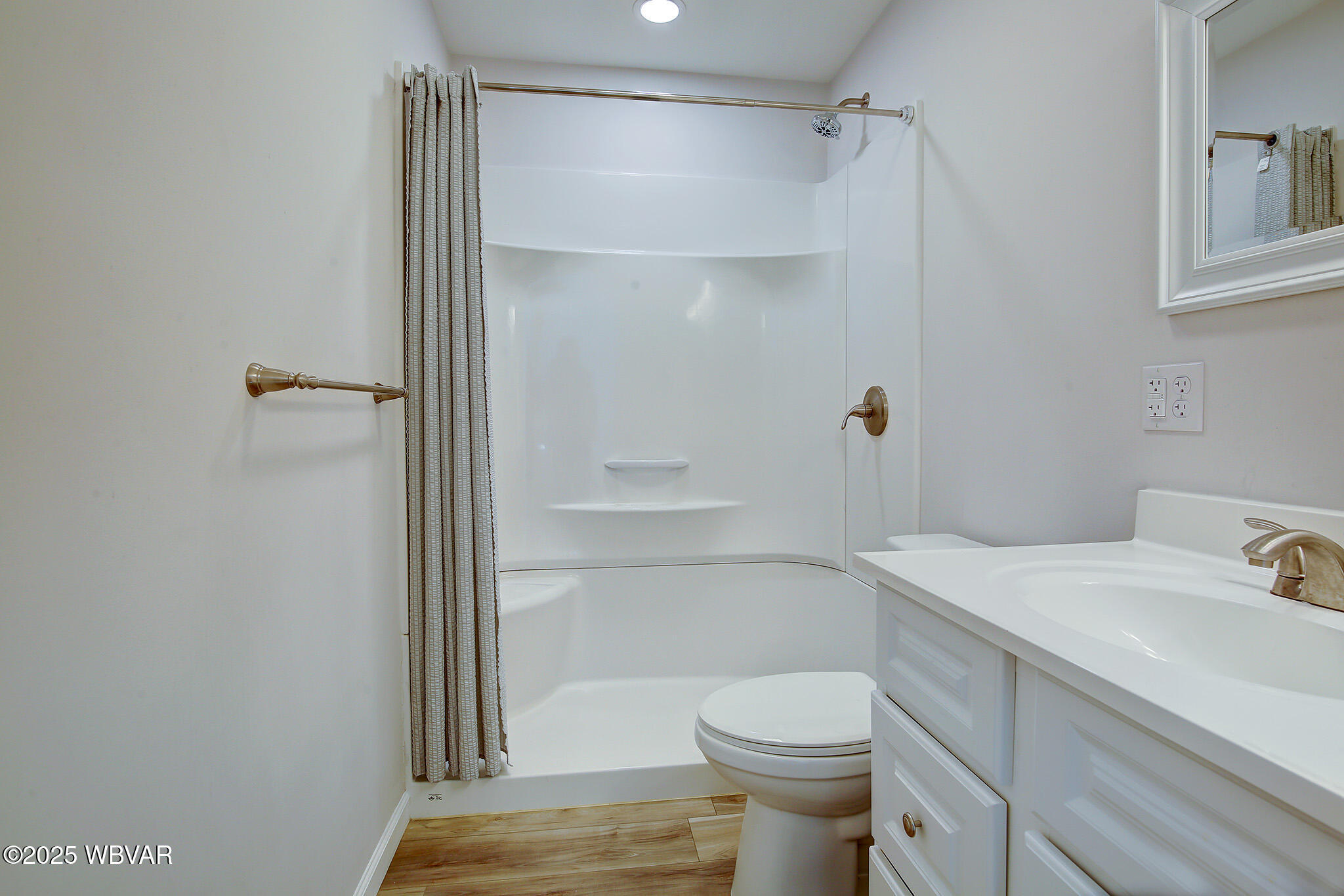 Mill Hall, Pennsylvania 17751, United States, 4 Bedrooms Bedrooms, ,3 BathroomsBathrooms,Residential,Active,94344