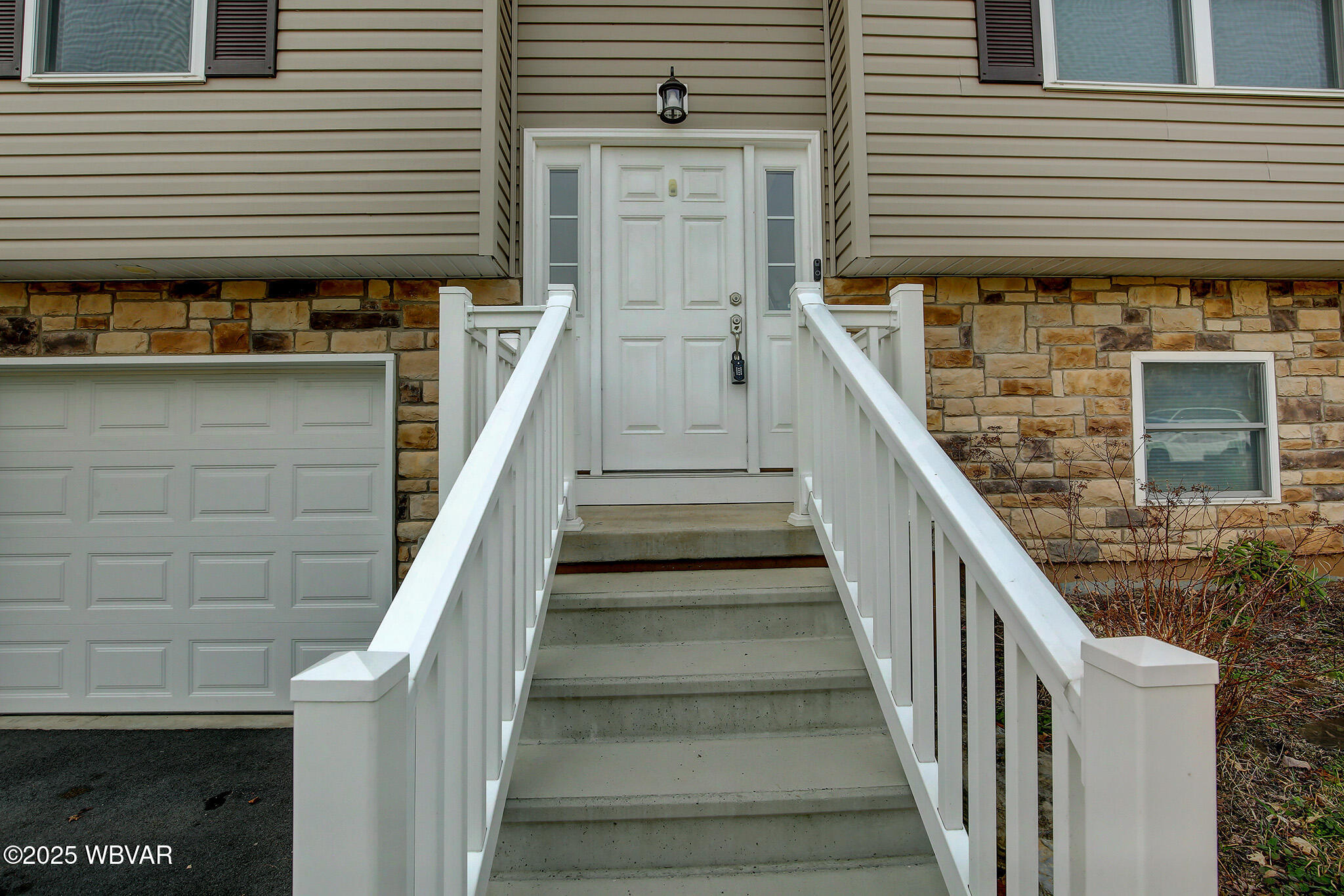 Mill Hall, Pennsylvania 17751, United States, 4 Bedrooms Bedrooms, ,3 BathroomsBathrooms,Residential,Active,94344