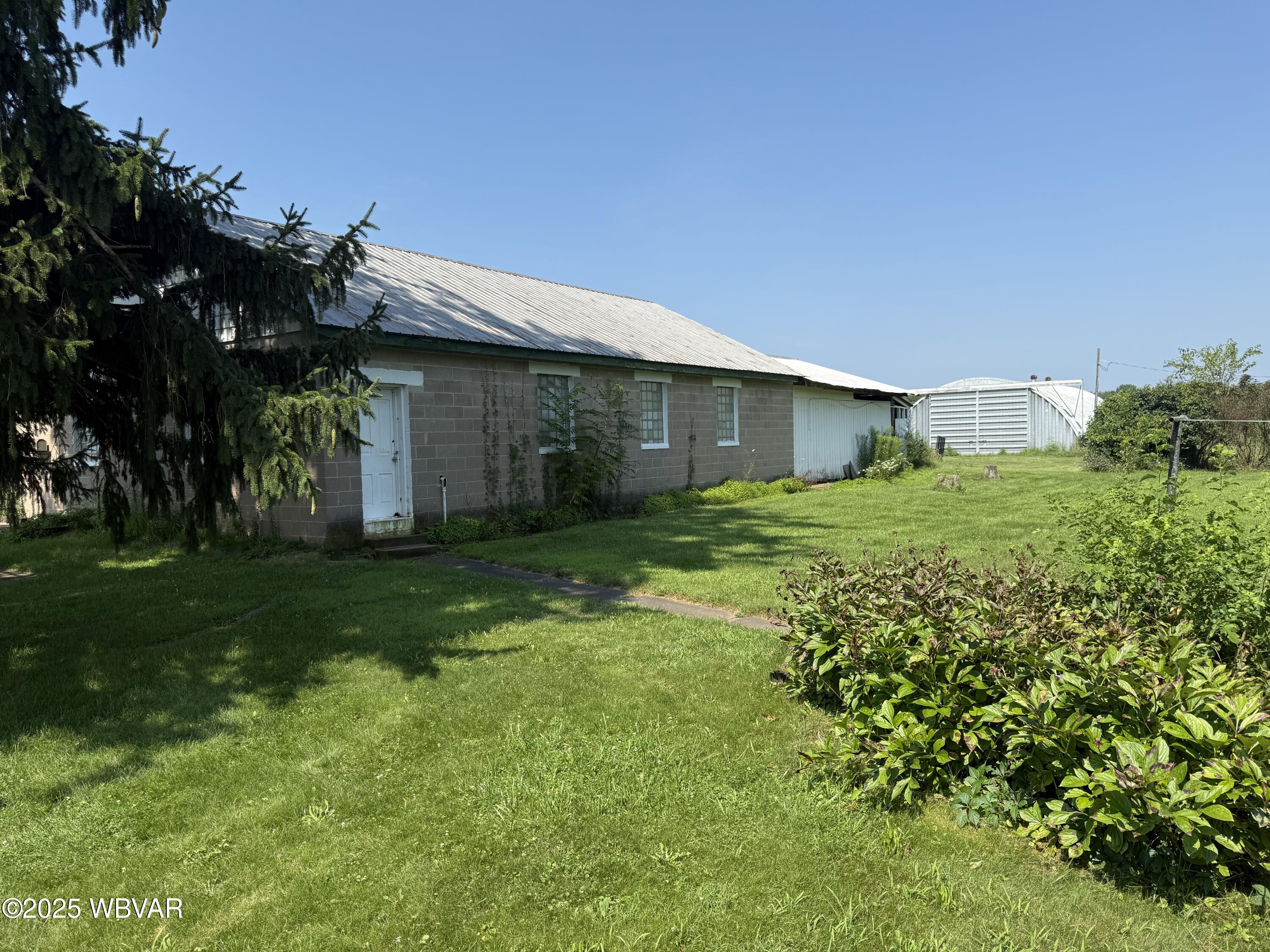 1000 STATE ROUTE 405