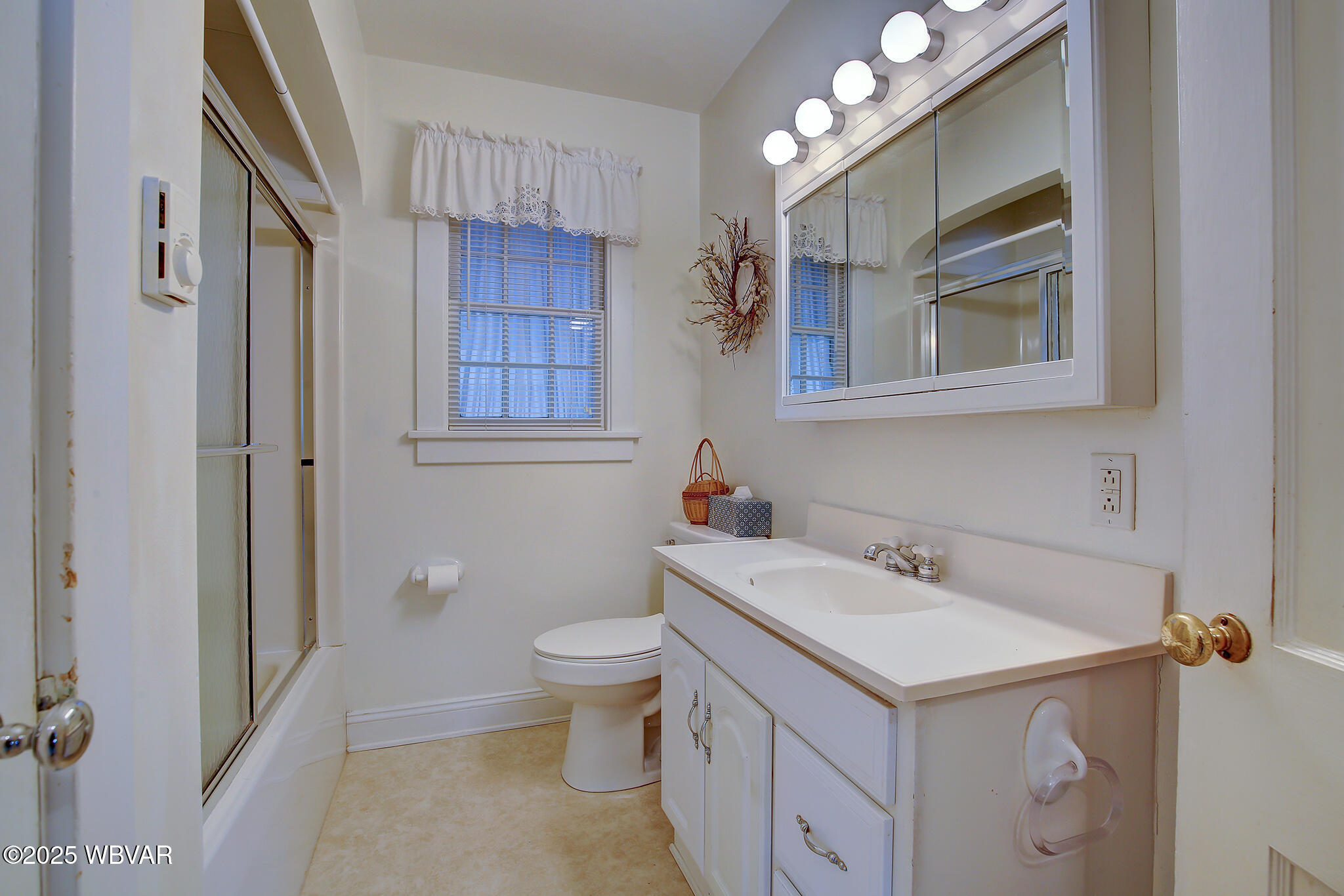 Williamsport, Pennsylvania 17701, United States, 3 Bedrooms Bedrooms, ,1 BathroomBathrooms,Residential,Pending,77239