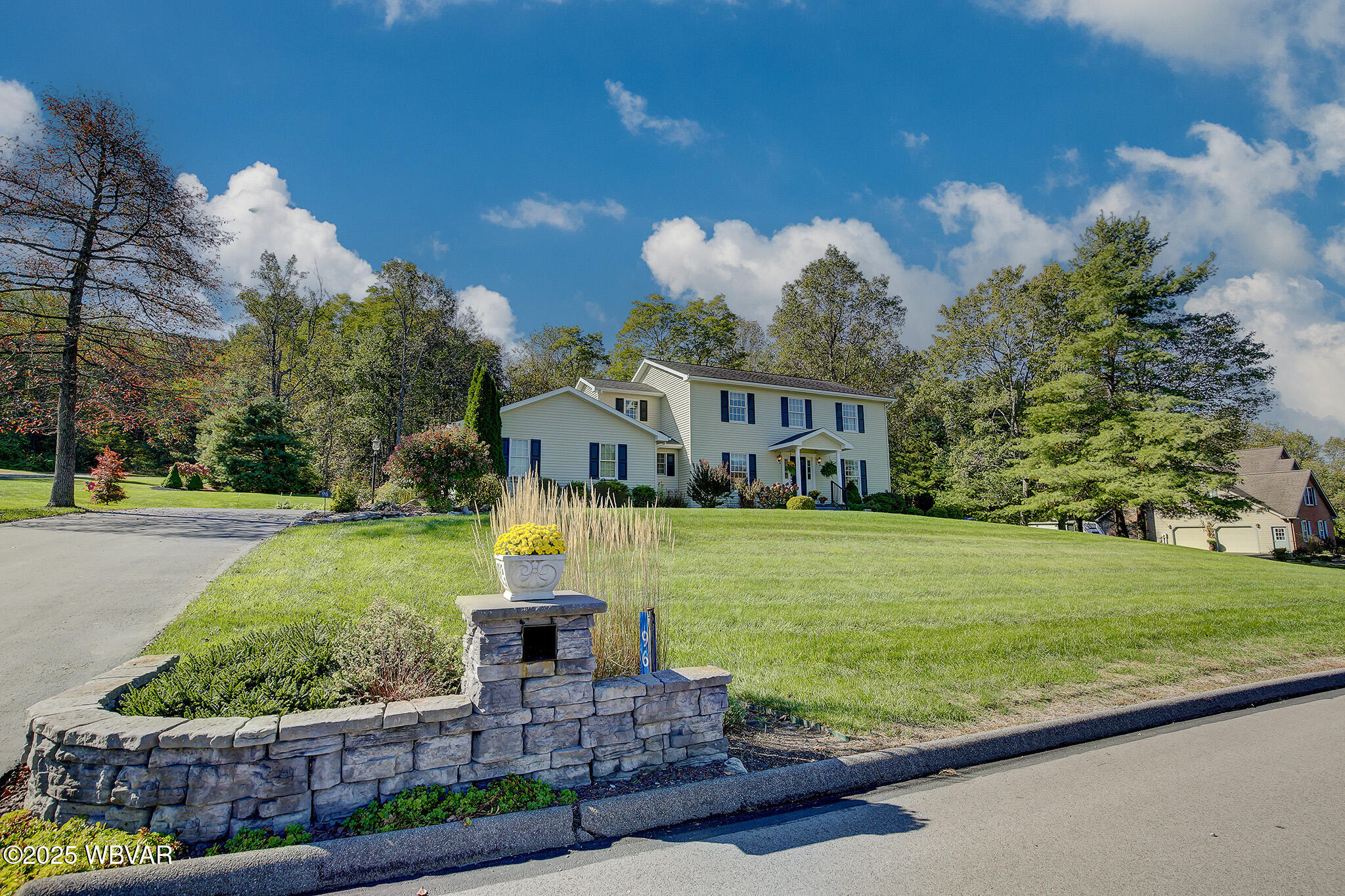 McElhattan, Pennsylvania 17748, United States, 3 Bedrooms Bedrooms, ,3 BathroomsBathrooms,Residential,Active,226178