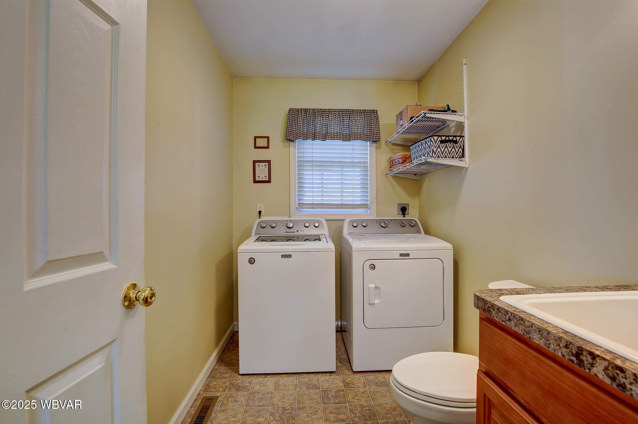 McElhattan, Pennsylvania 17748, United States, 3 Bedrooms Bedrooms, ,3 BathroomsBathrooms,Residential,Active,226178