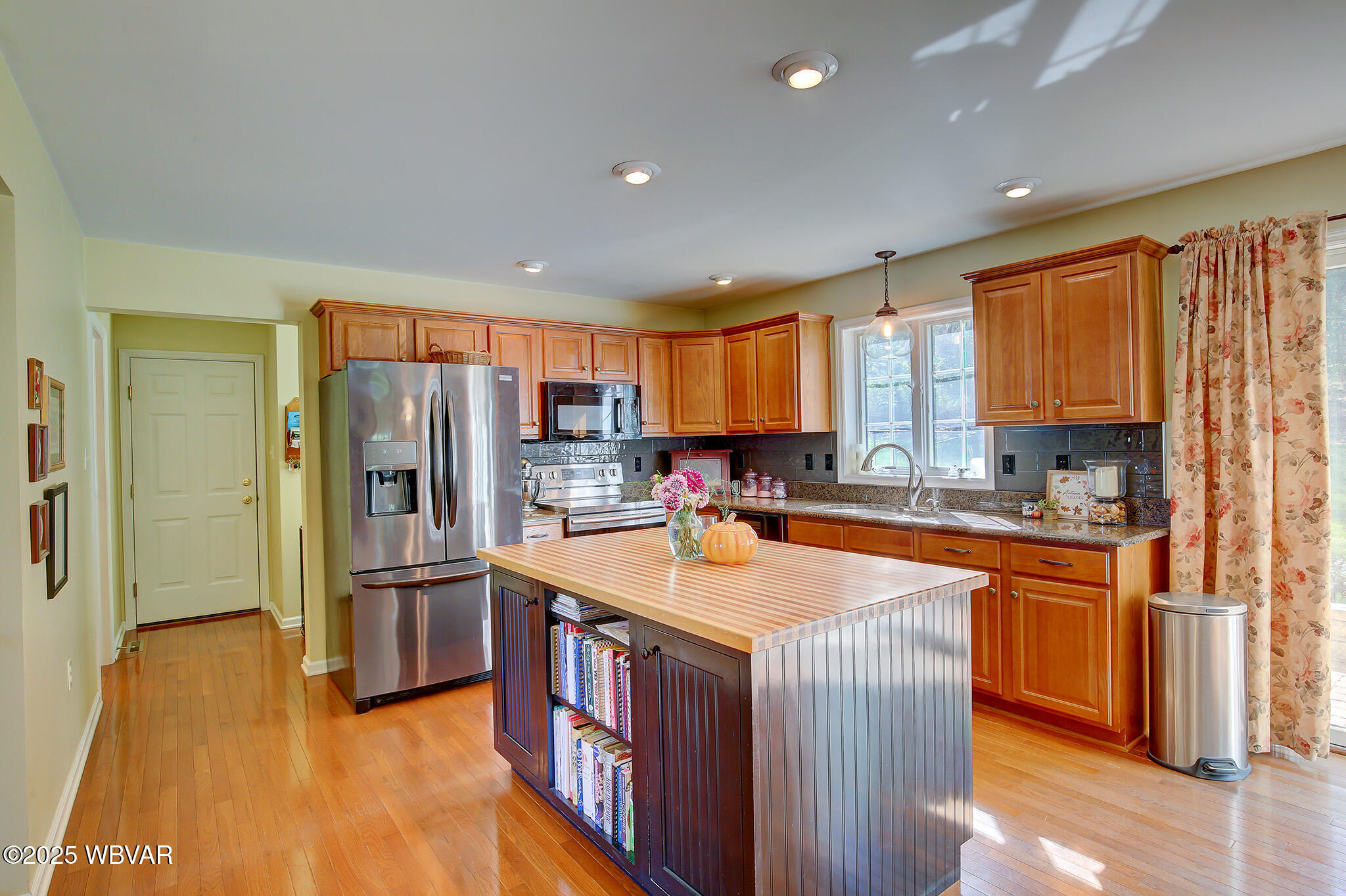 McElhattan, Pennsylvania 17748, United States, 3 Bedrooms Bedrooms, ,3 BathroomsBathrooms,Residential,Active,226178