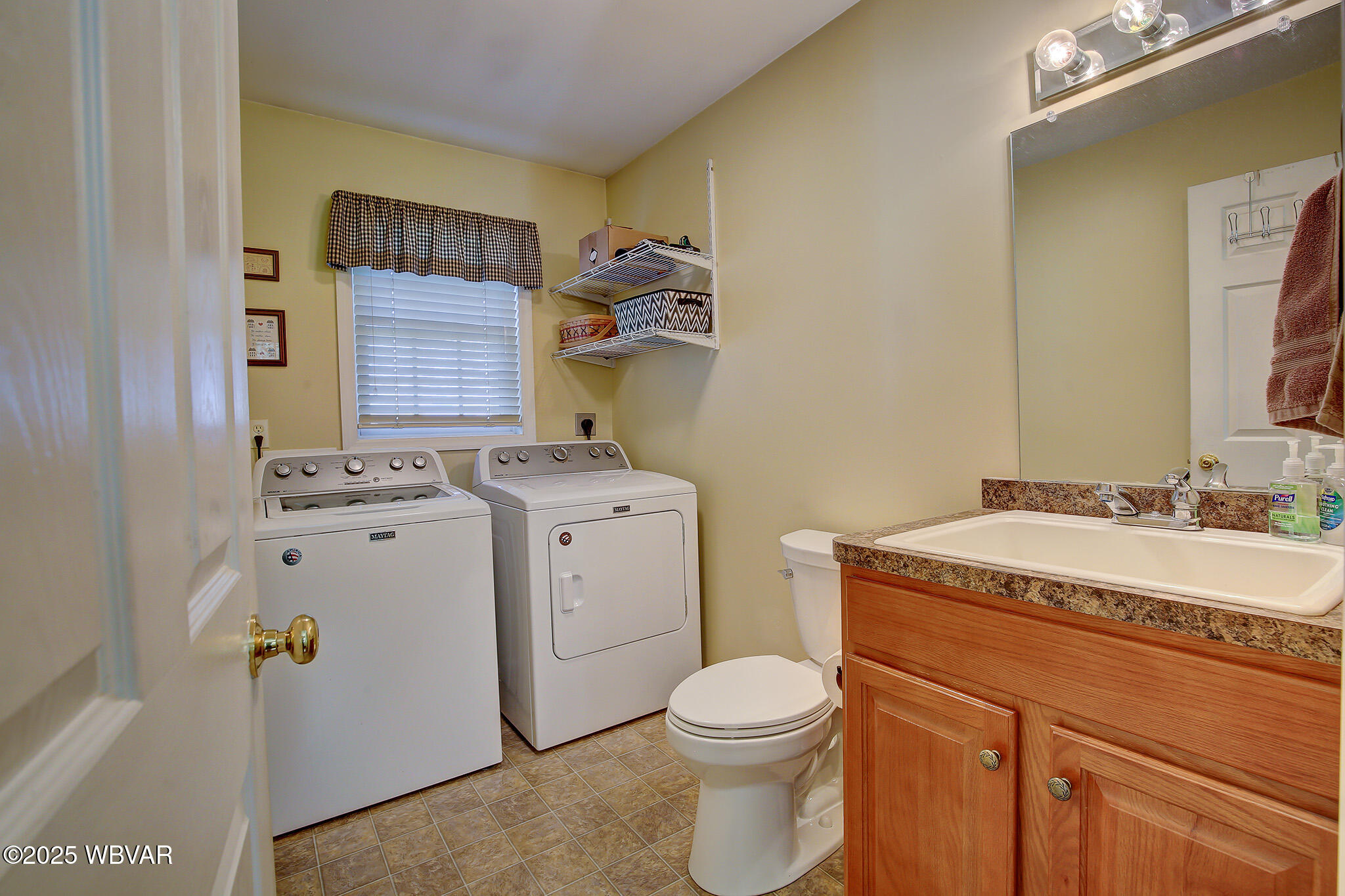 McElhattan, Pennsylvania 17748, United States, 3 Bedrooms Bedrooms, ,3 BathroomsBathrooms,Residential,Active,226178