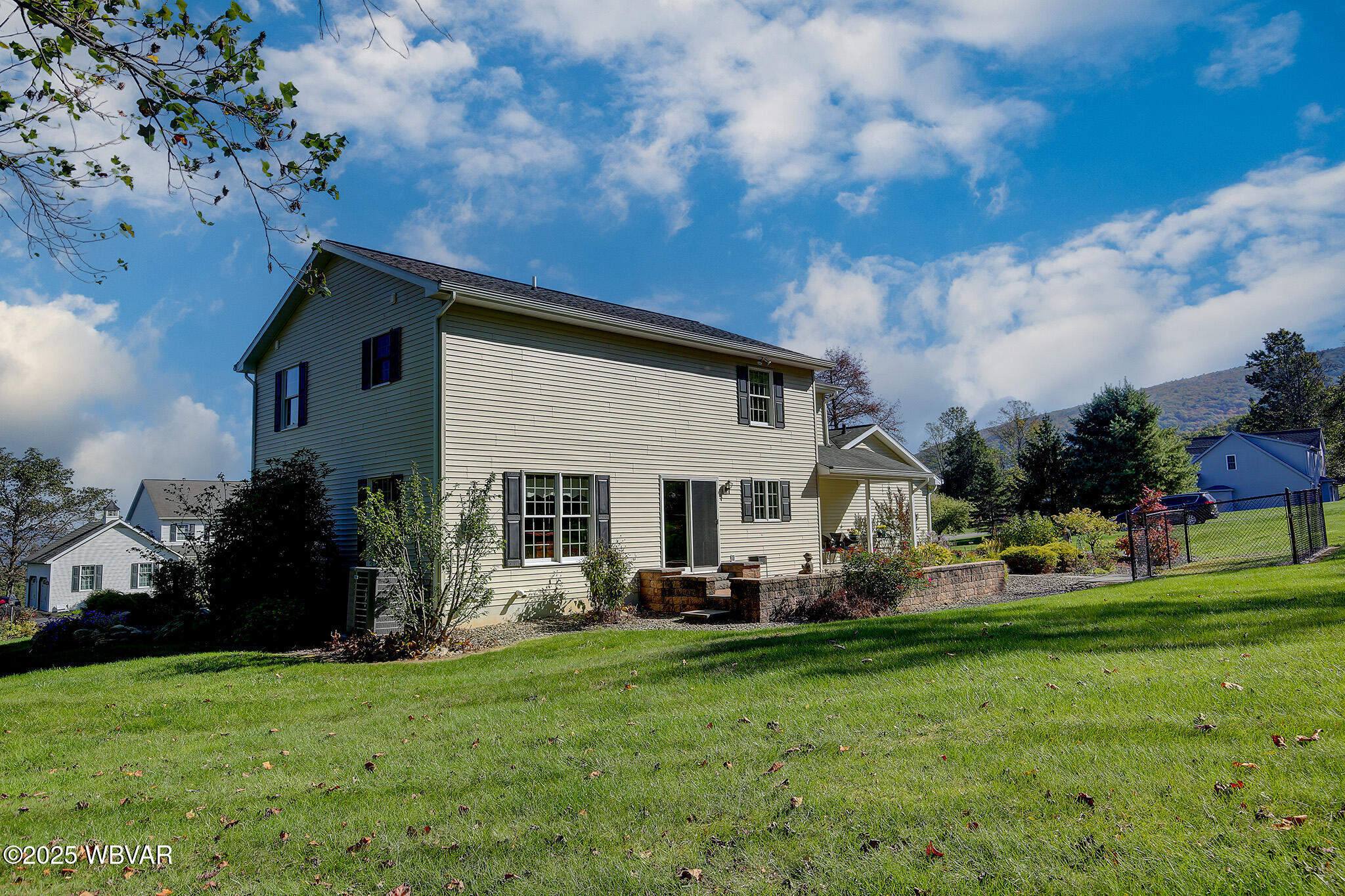 McElhattan, Pennsylvania 17748, United States, 3 Bedrooms Bedrooms, ,3 BathroomsBathrooms,Residential,Active,226178