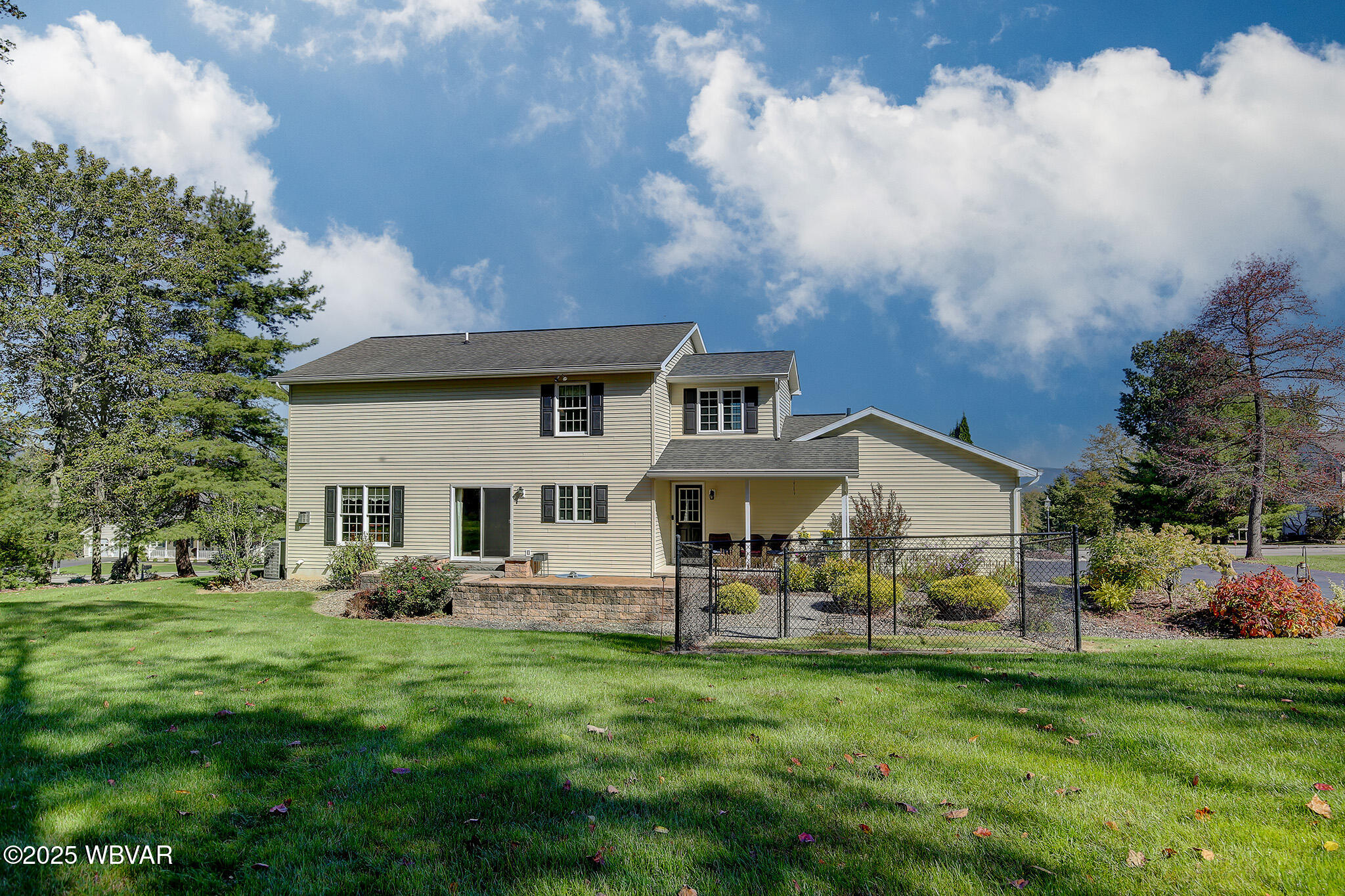 McElhattan, Pennsylvania 17748, United States, 3 Bedrooms Bedrooms, ,3 BathroomsBathrooms,Residential,Active,226178