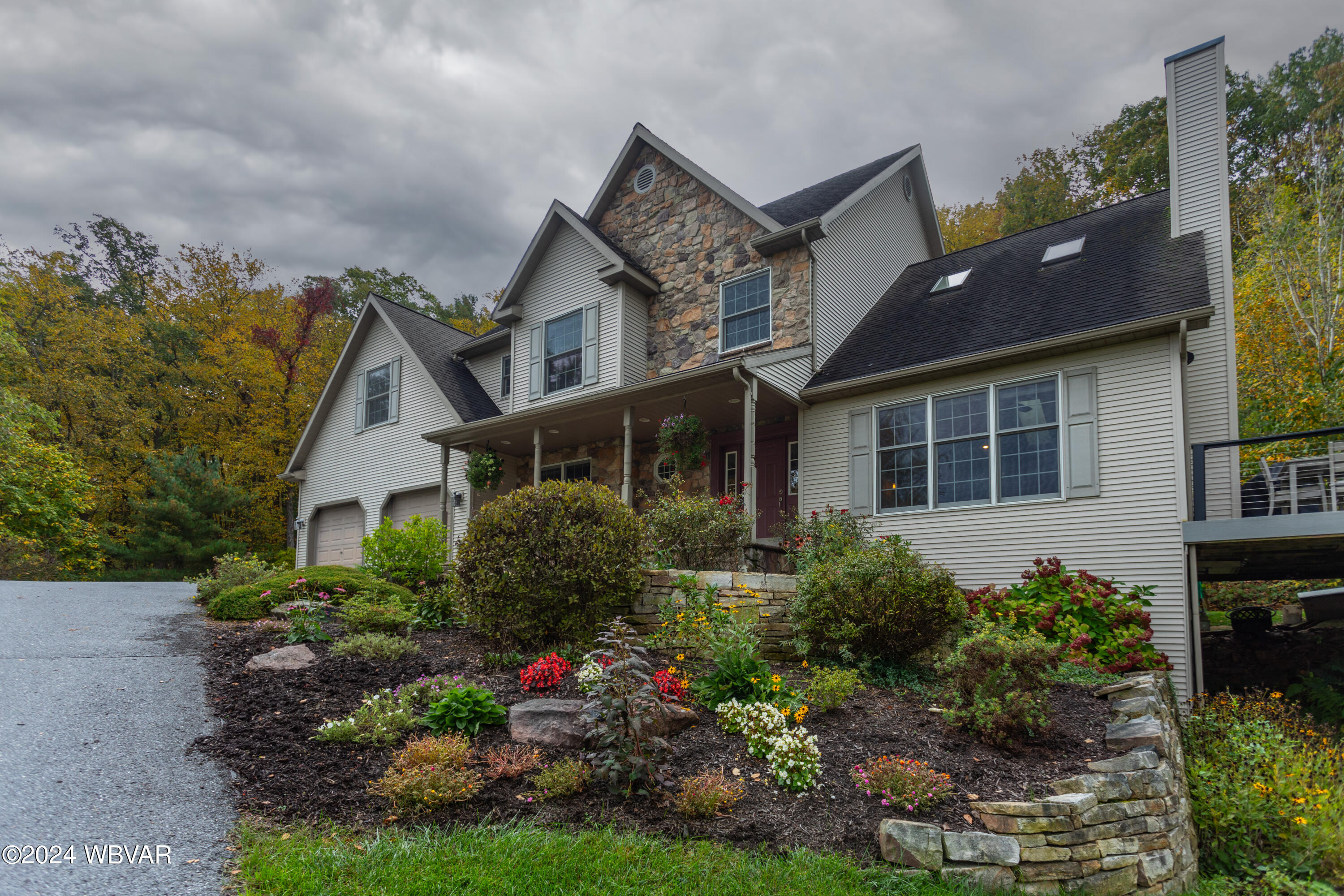 Lock Haven, Pennsylvania 17745, United States, 4 Bedrooms Bedrooms, ,3 BathroomsBathrooms,Residential,Active,39204