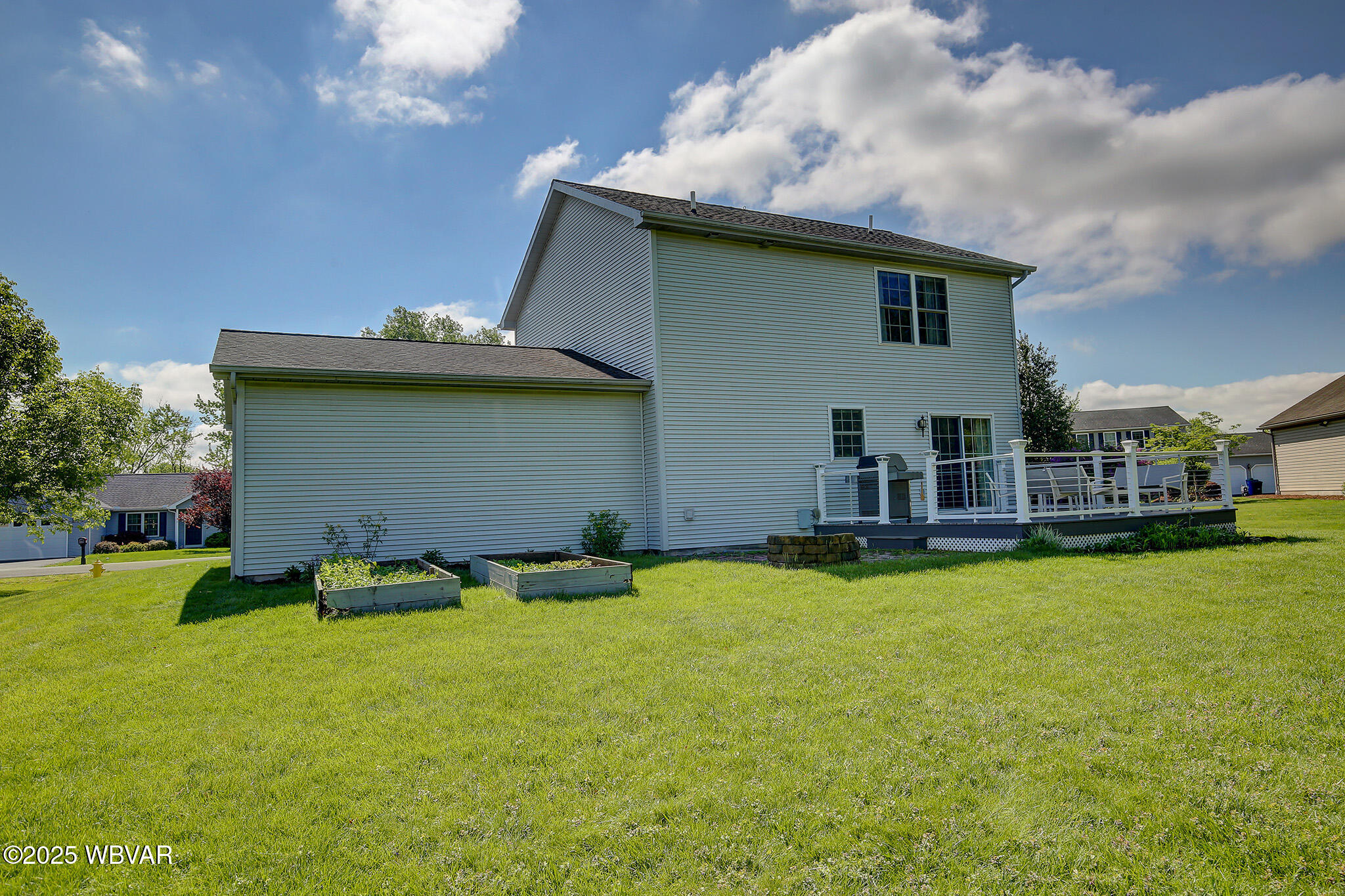 Lewisburg, Pennsylvania 17837, United States, 3 Bedrooms Bedrooms, ,3 BathroomsBathrooms,Residential,Contingent,126623