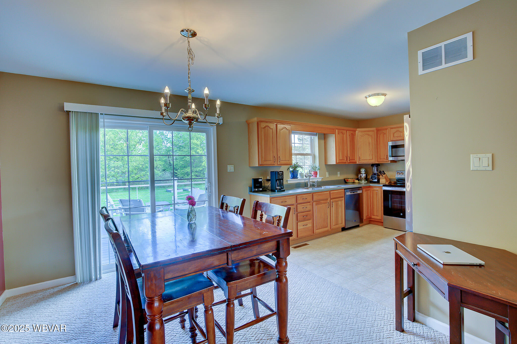 Lewisburg, Pennsylvania 17837, United States, 3 Bedrooms Bedrooms, ,3 BathroomsBathrooms,Residential,Contingent,126623