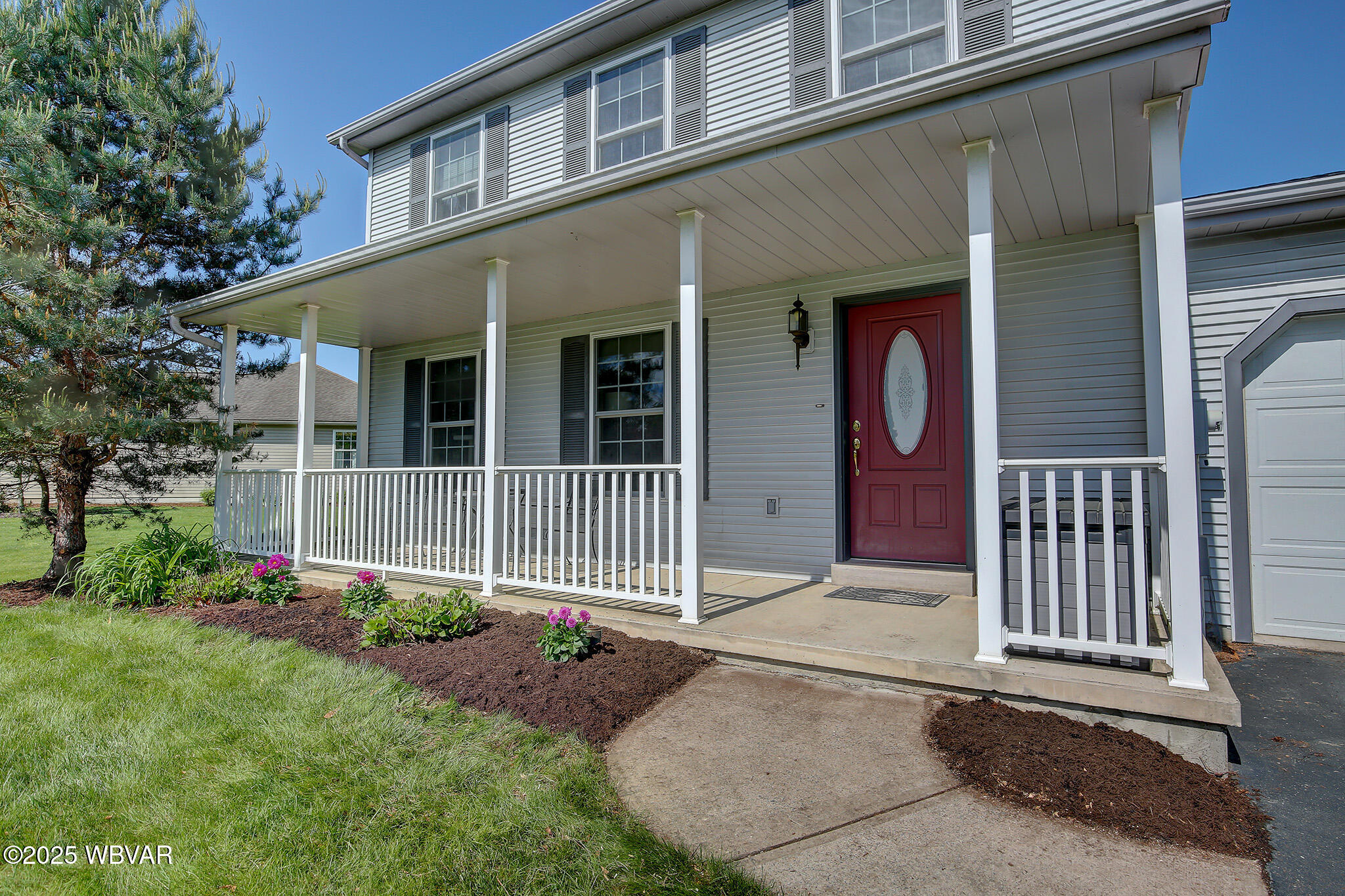 Lewisburg, Pennsylvania 17837, United States, 3 Bedrooms Bedrooms, ,3 BathroomsBathrooms,Residential,Contingent,126623