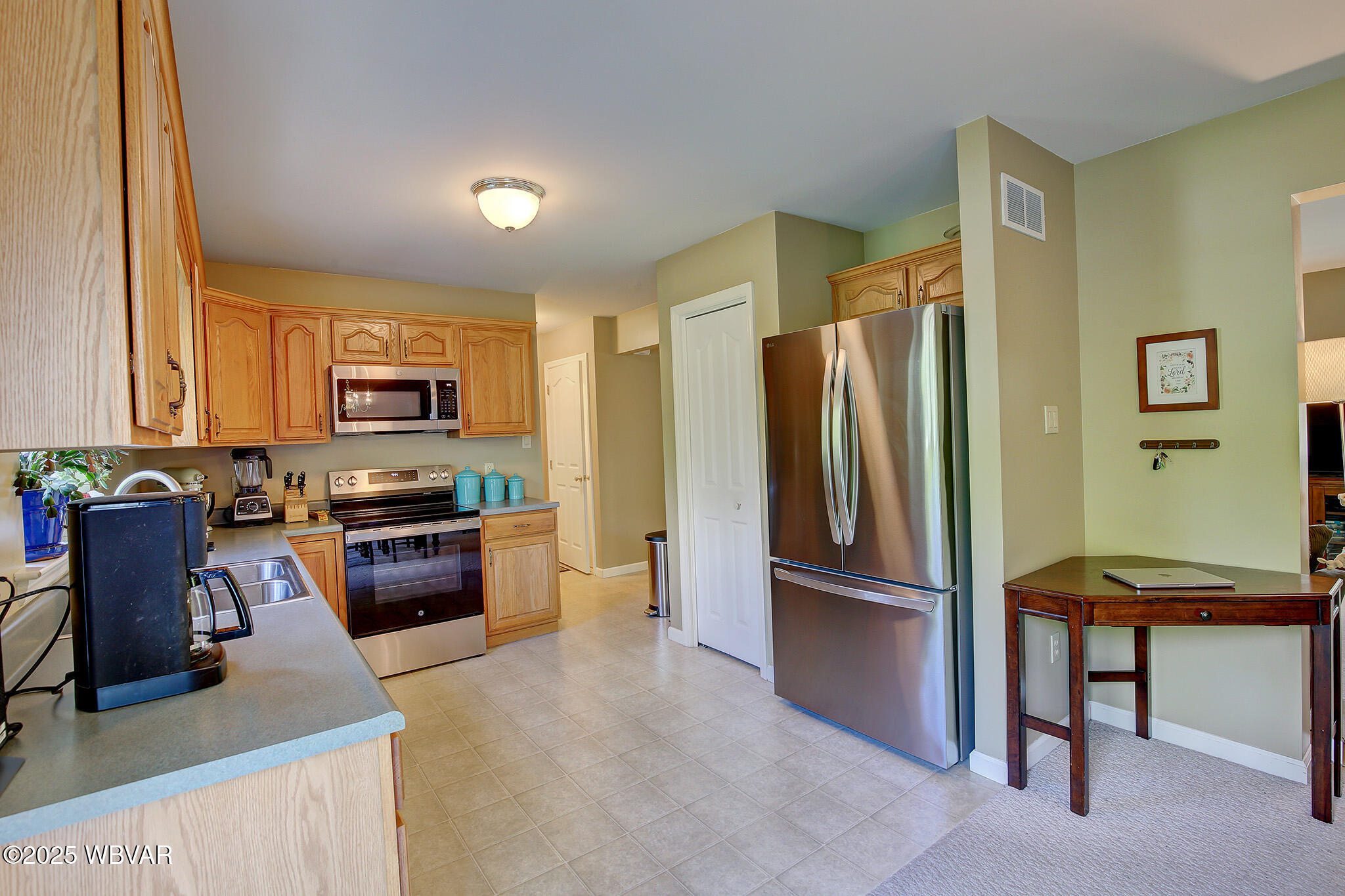 Lewisburg, Pennsylvania 17837, United States, 3 Bedrooms Bedrooms, ,3 BathroomsBathrooms,Residential,Contingent,126623